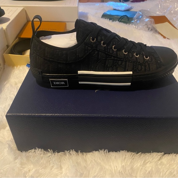 Dior Men's Black and Gray Sneakers - Picture 1 of 3